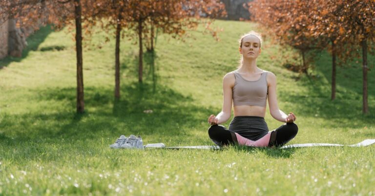 découvrez des techniques de respiration efficaces pour améliorer votre bien-être, réduire le stress et augmenter votre énergie au quotidien.