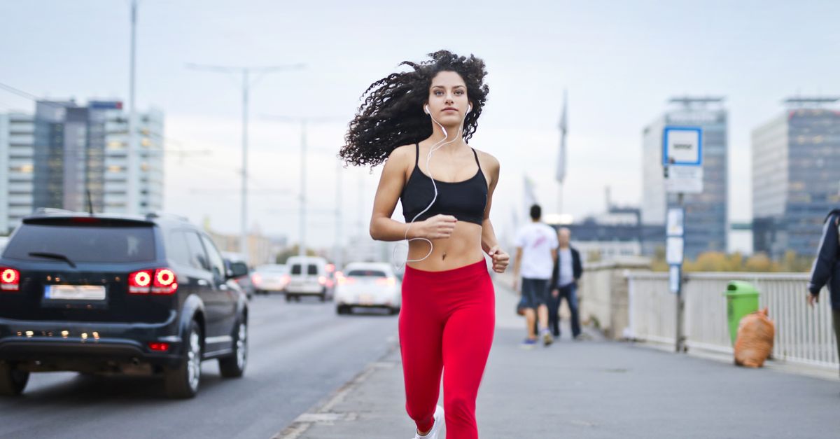 découvrez comment la musique peut booster votre motivation pour la course à pied et améliorer vos performances grâce à des playlists spécialement conçues pour courir.
