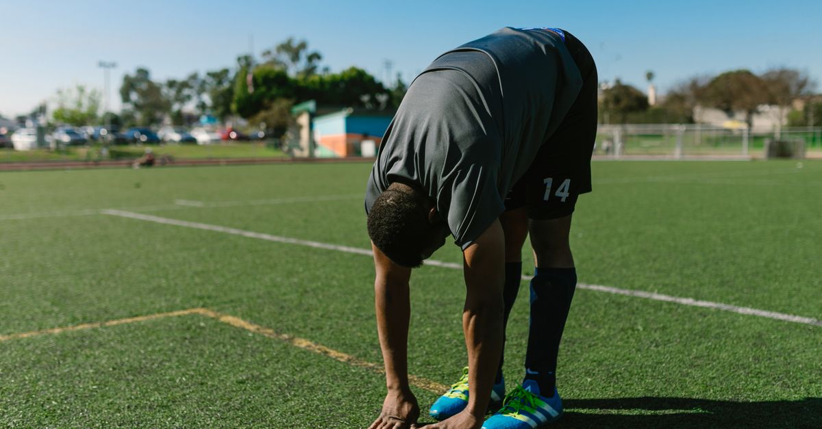 découvrez les étirements post-course essentiels pour améliorer la récupération, prévenir les blessures et augmenter la souplesse après votre séance de running.