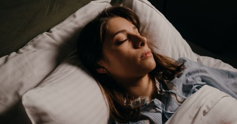 découvrez l'importance du sommeil pour votre santé et votre bien-être. astuces et conseils pour améliorer la qualité de vos nuits et profiter pleinement de vos journées.