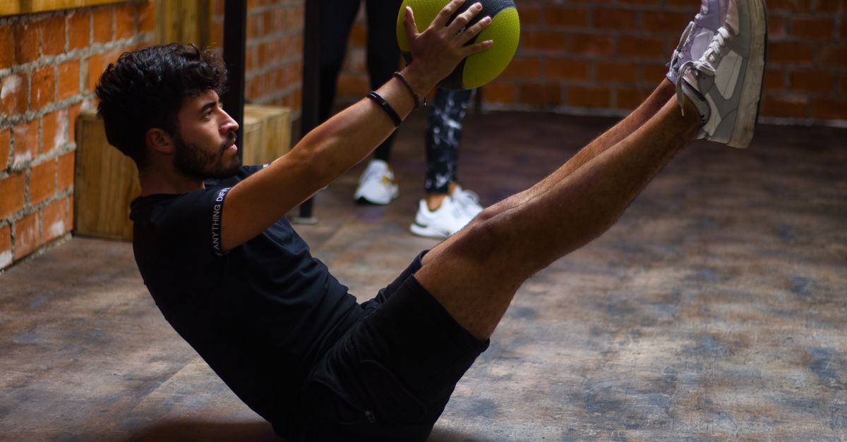 découvrez le cross-training, une méthode d'entraînement polyvalente alliant cardio, musculation et endurance pour améliorer votre forme physique globale.
