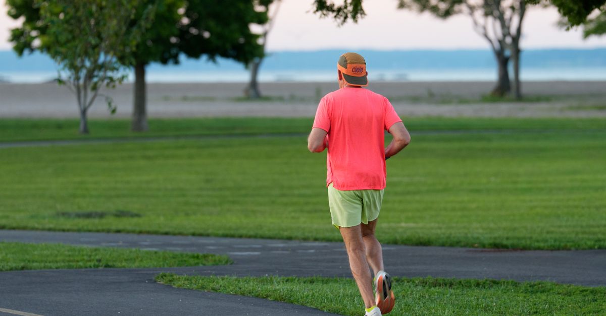 découvrez tout sur le running : conseils, entraînements, équipements et motivation pour courir efficacement et en toute sécurité.