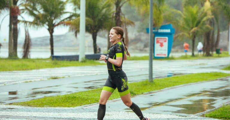améliorez votre endurance en course à pied grâce à des conseils, des entraînements adaptés et des stratégies efficaces pour courir plus longtemps et plus loin.