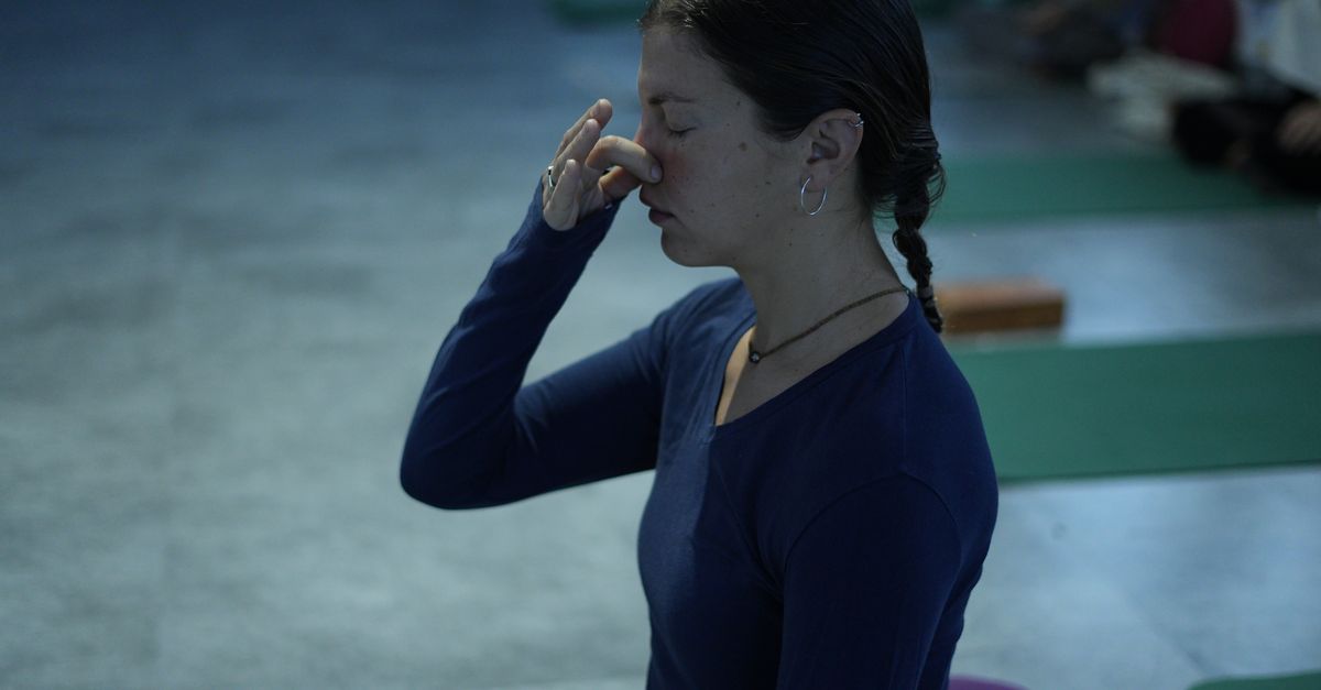 découvrez des techniques efficaces de contrôle de la respiration pour améliorer votre bien-être, votre concentration et vos performances au quotidien.