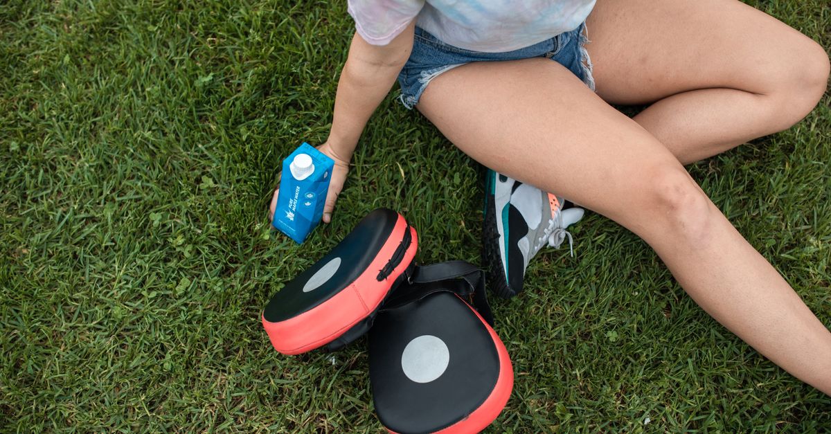 découvrez notre sac d'hydratation ergonomique, idéal pour rester hydraté lors de vos activités en plein air comme la randonnée, le vélo ou le running.