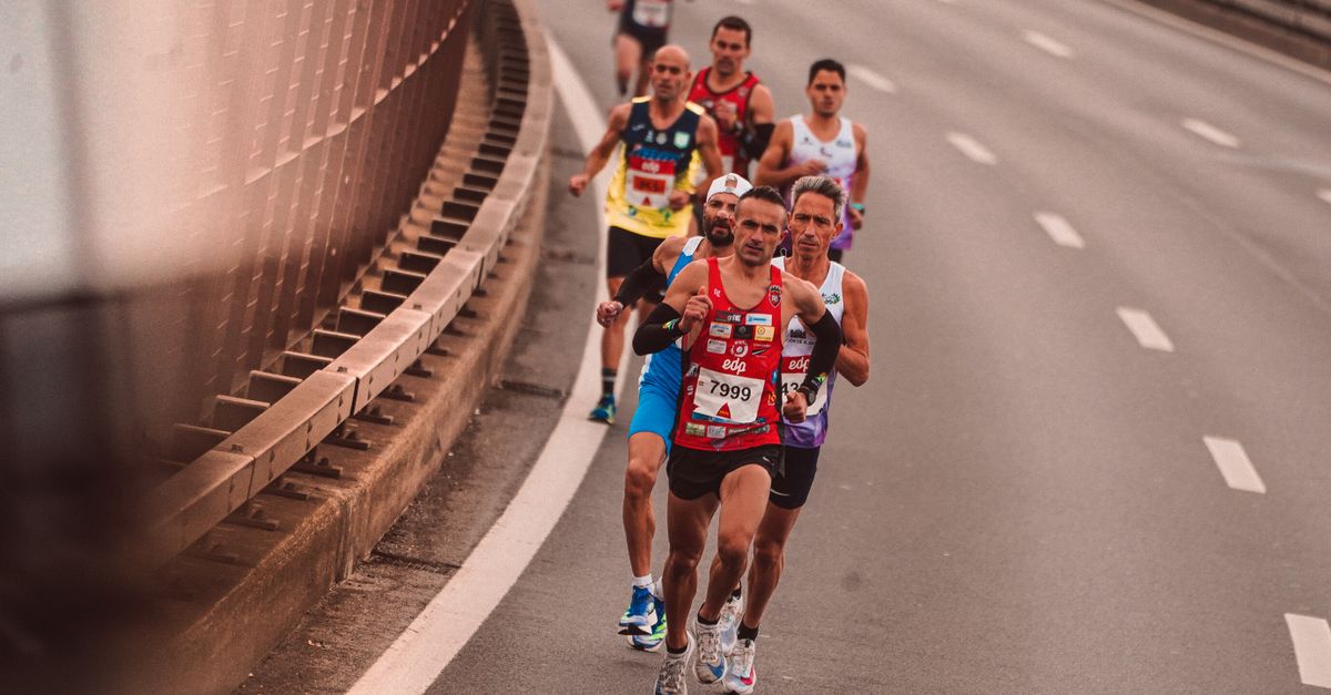 découvrez des conseils essentiels pour une récupération optimale après un marathon afin de restaurer votre énergie et prévenir les blessures.