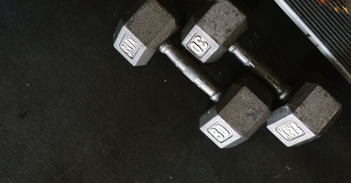 découvrez les bienfaits de l'entraînement en force pour améliorer votre musculature, votre endurance et votre santé globale.