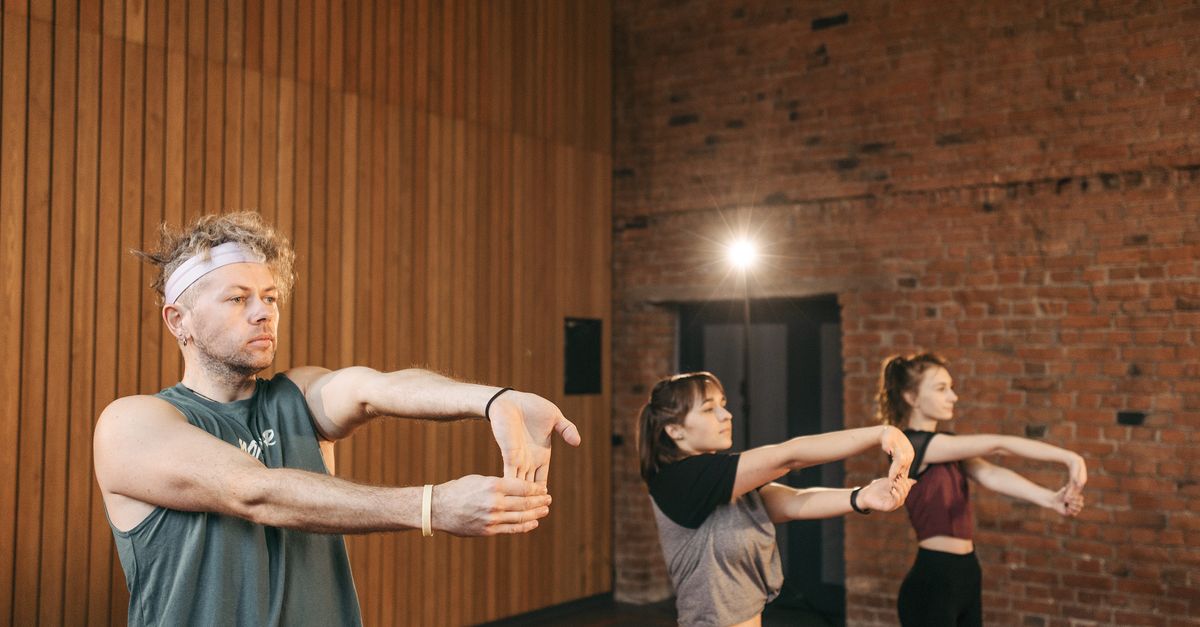 découvrez des routines d'échauffement efficaces pour préparer votre corps avant l'effort, améliorer vos performances et prévenir les blessures.