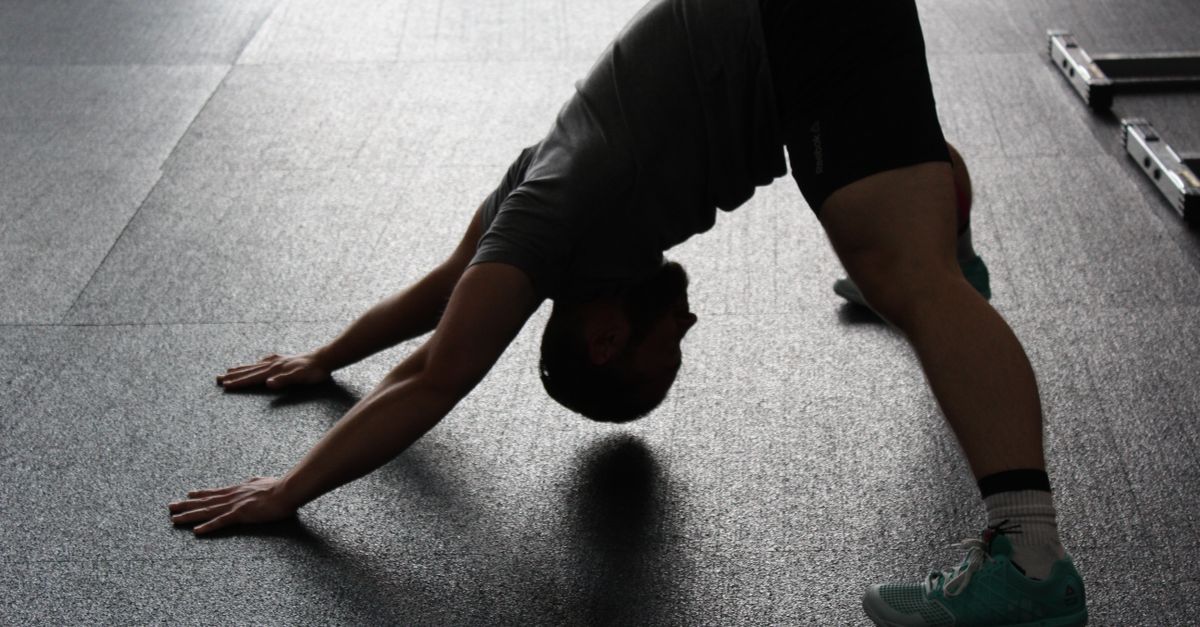 découvrez des routines d'échauffement efficaces pour préparer votre corps avant l'effort, améliorer vos performances et prévenir les blessures.